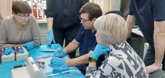 «ДЕНТАЛЬНАЯ ИМПЛАНТАЦИЯ С ИСПОЛЬЗОВАНИЕМ  СИСТЕМЫ КОНМЕТ»